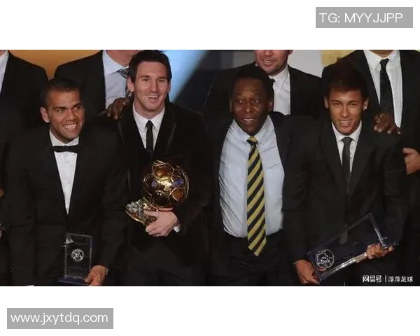 足球明星荣誉满载盘点各大赛事奖项与个人成就 足球明星荣誉满载盘点各大赛事奖项与个人成就