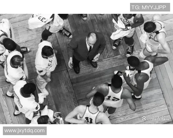 古典篮球明星的传奇岁月与辉煌成就回顾